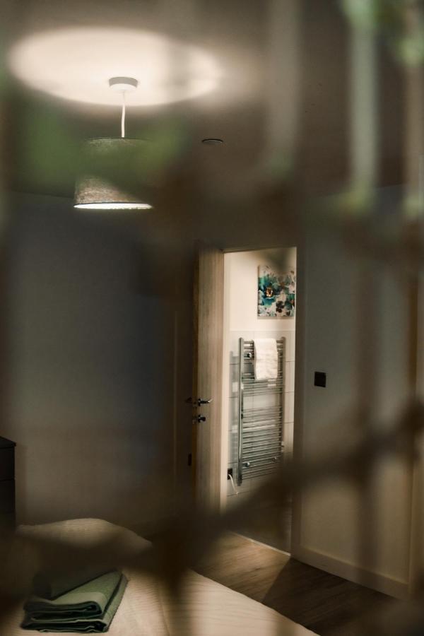 Bv Cosy Basement Apartment At Conditioning House برادفورد المظهر الخارجي الصورة